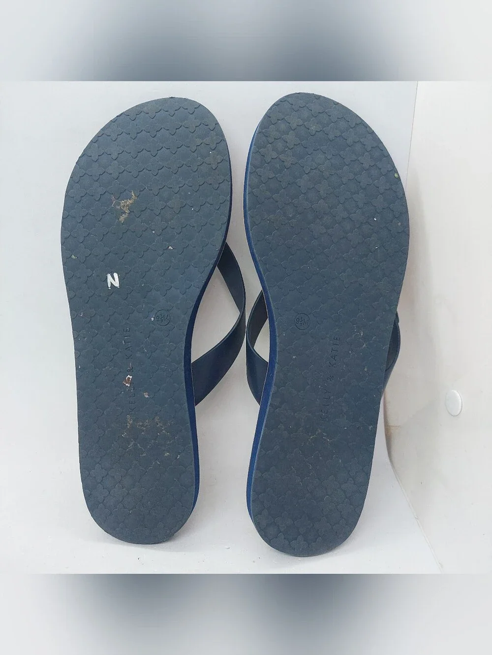 Kelly & Katie Murie Sandals Womens Size 9.5M Navy Blue Metallic Hardware Casual